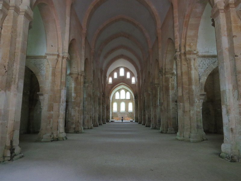B (7) Abbeye de Fontenay.JPG